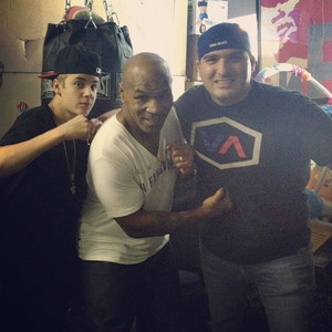 Justin Bieber, Mike Tyson, Twit Pic Justin Bieber, Mike Tyson, Twit Pic